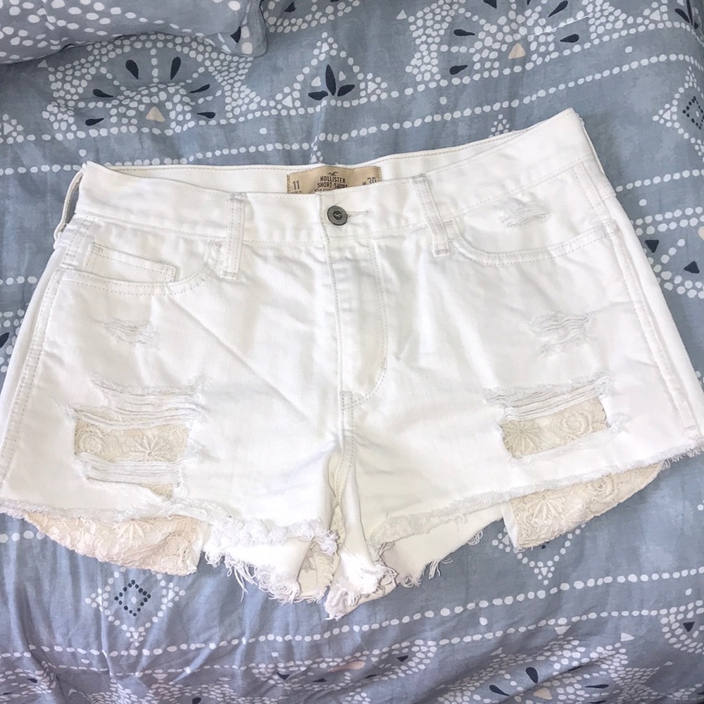 hollister white denim shorts